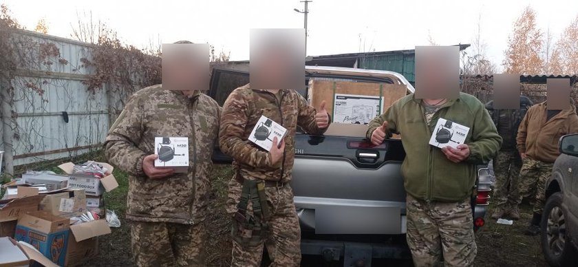 Дизельний генератор і 9 комплектів тактичних навушників для 14 ОМБр 